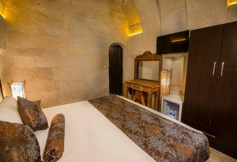 غرفة قياسية, Roma Cave Suite
