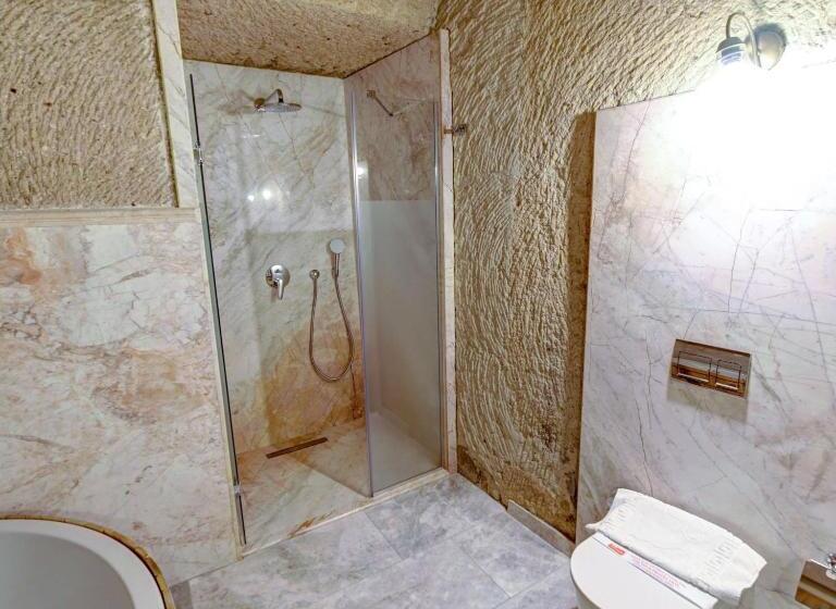 豪华套房, Roma Cave Suite