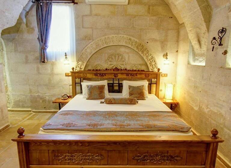 جناح جونيور, Roma Cave Suite