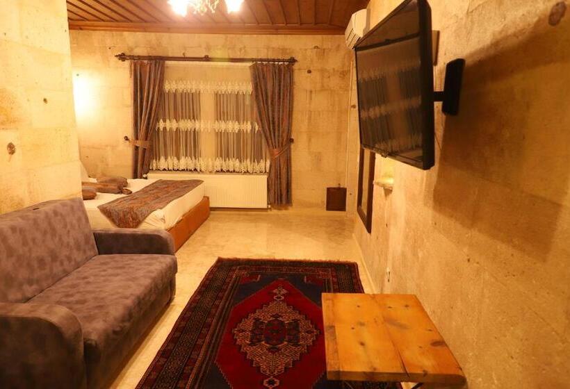 جناح جونيور, Roma Cave Suite