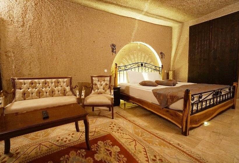 جناح ديلوكس, Roma Cave Suite