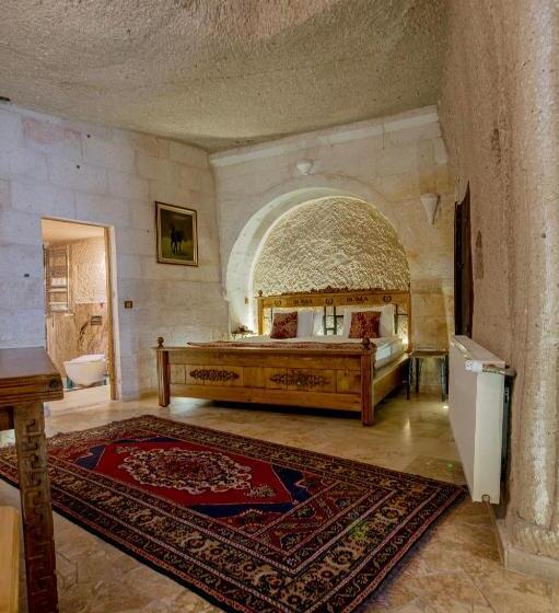 غرفة ديلوكس عائلية, Roma Cave Suite