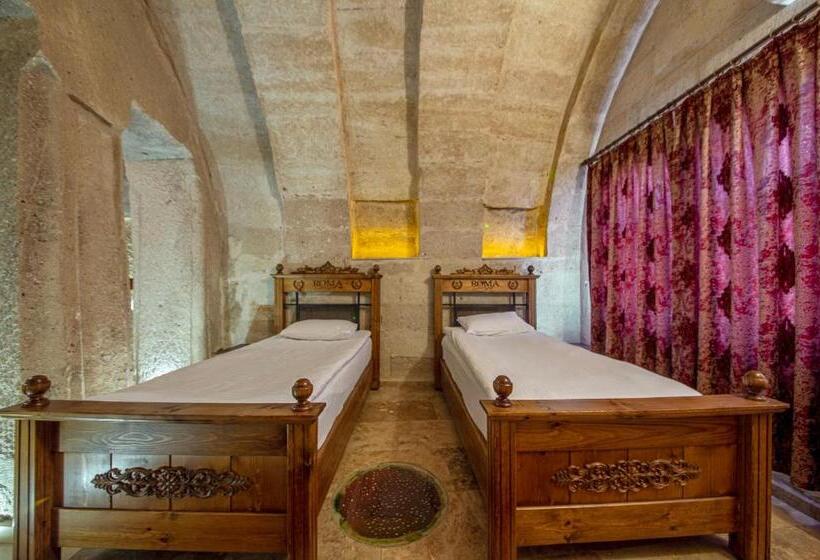 豪华家庭房间, Roma Cave Suite