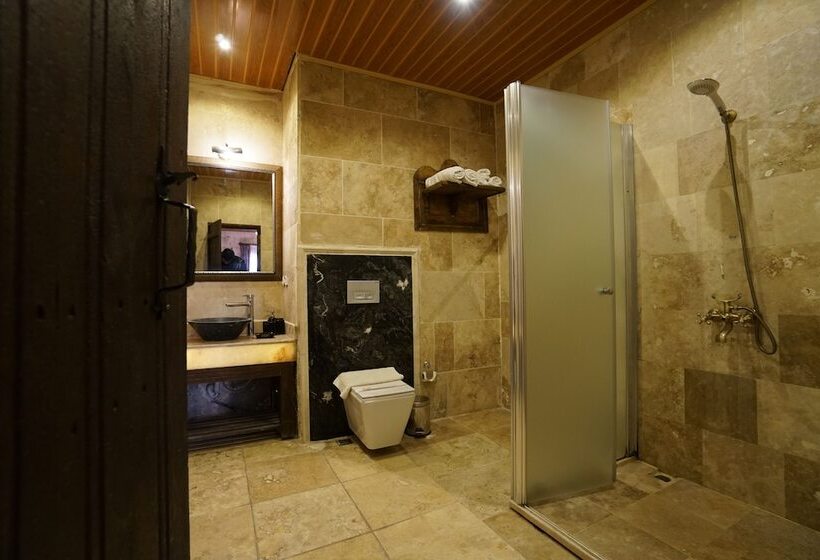 غرفة قياسية, Roma Cave Suite