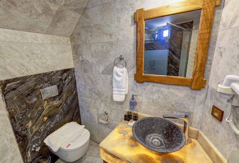 غرفة قياسية, Roma Cave Suite