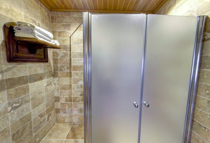 غرفة قياسية, Roma Cave Suite