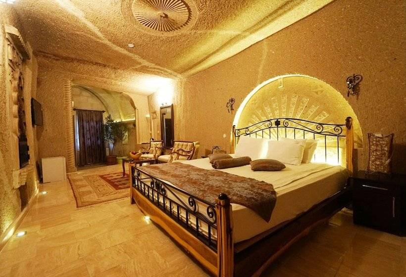 جناح ديلوكس, Roma Cave Suite