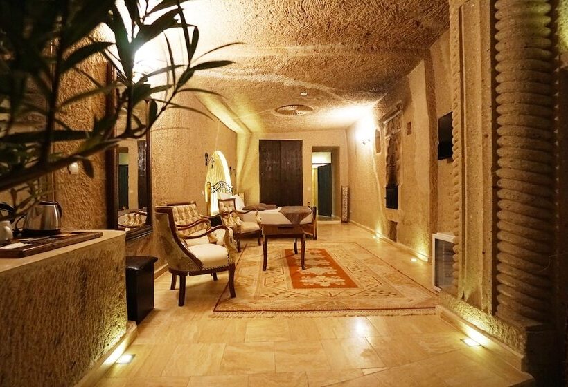 جناح ديلوكس, Roma Cave Suite