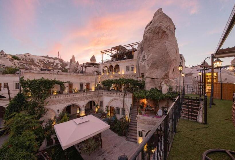 غرفة قياسية, Roma Cave Suite