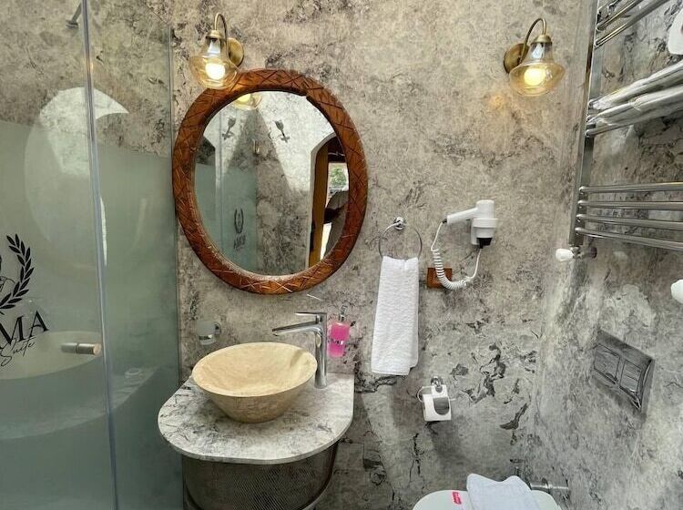 غرفة قياسية, Roma Cave Suite