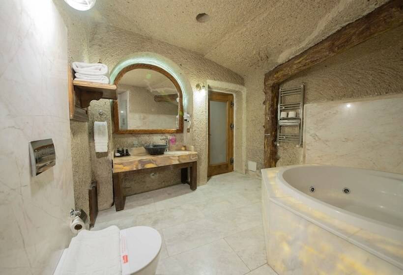 豪华套房, Roma Cave Suite