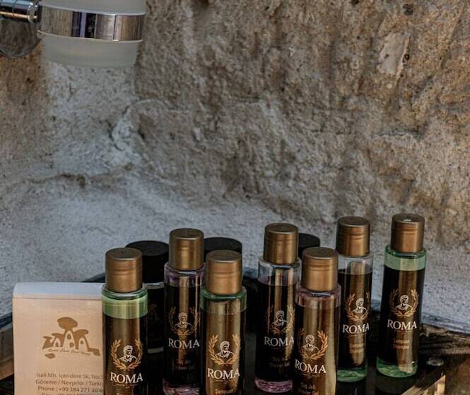 جناح ديلوكس, Roma Cave Suite