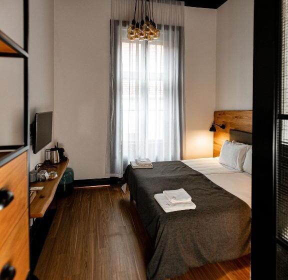 Habitación Estándar, Rum Budapest