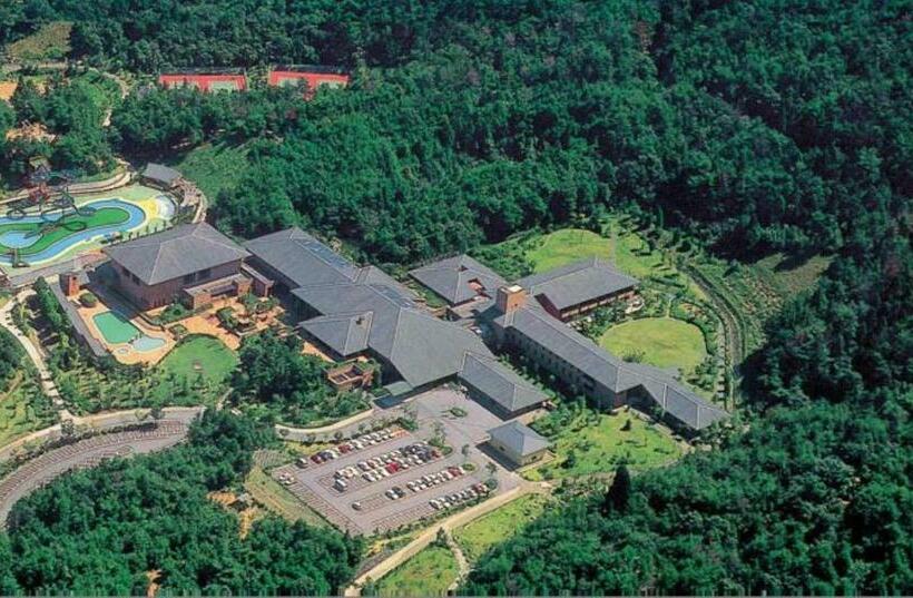 标准四人间共用浴室, Sennomori