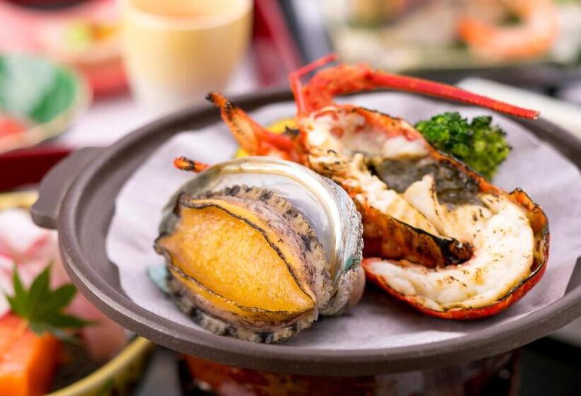 标准三人间共用浴室, Sennomori