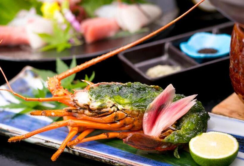 标准三人间共用浴室, Sennomori