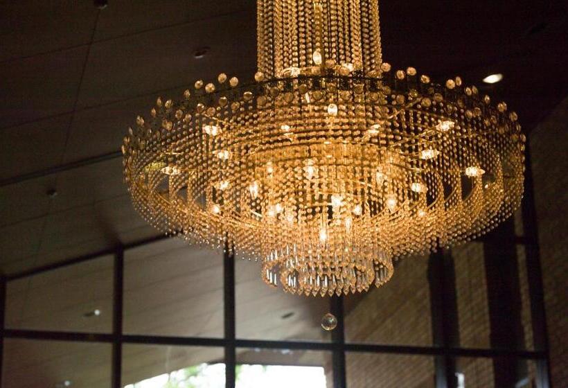 标准三人间共用浴室, Sennomori