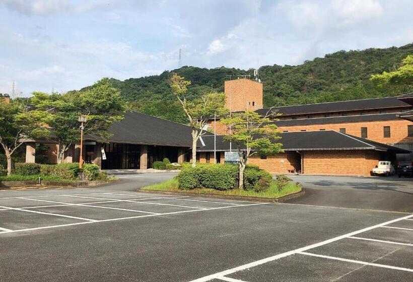 标准四人间共用浴室, Sennomori