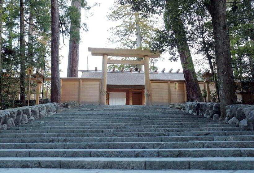 标准三人间共用浴室, Sennomori