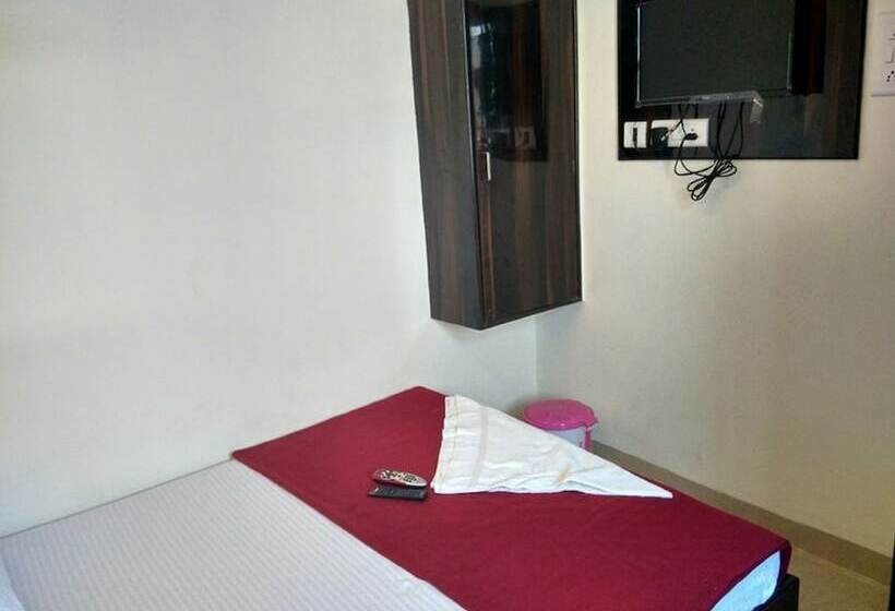 اتاق لوکس, Silver Moon