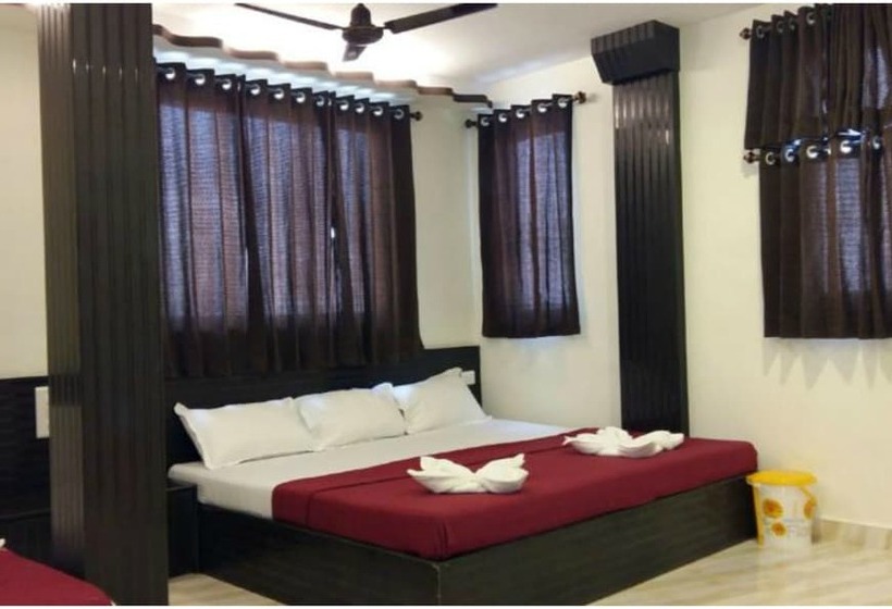 اتاق لوکس, Silver Moon