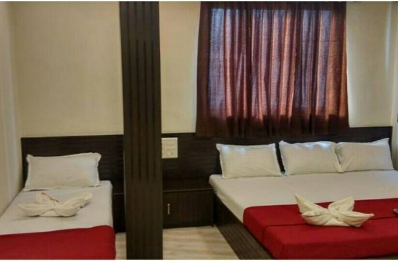 اتاق لوکس, Silver Moon