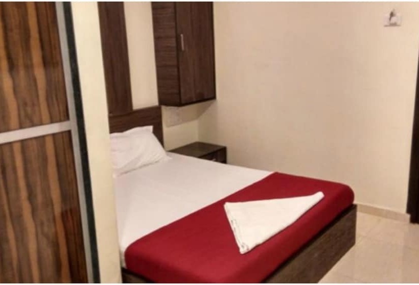 اتاق لوکس, Silver Moon