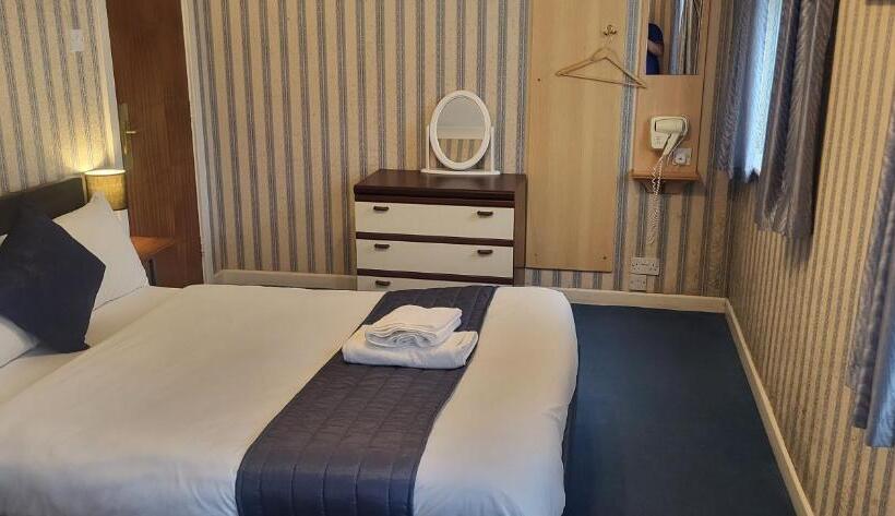 Номер Стандарт, All Seasons Gatwick Guest House & Parking