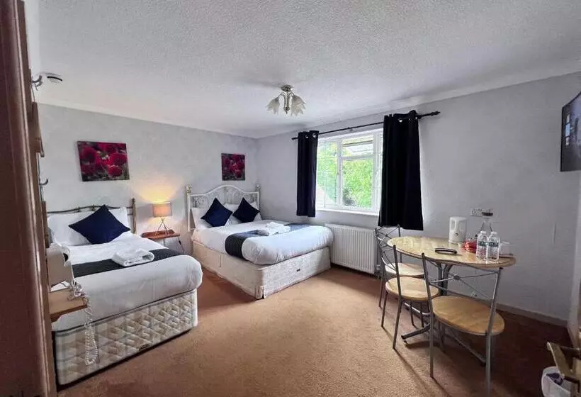 スタンダードトリプルルーム, All Seasons Gatwick Guest House & Parking