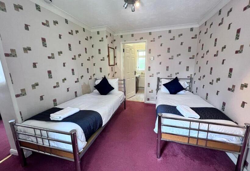 Номер Стандарт, All Seasons Gatwick Guest House & Parking