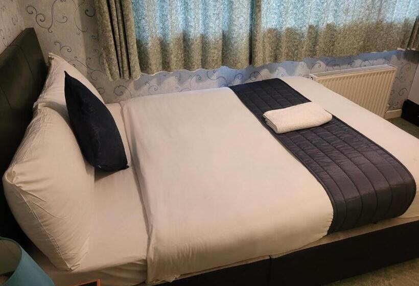 Номер Deluxe, All Seasons Gatwick Guest House & Parking