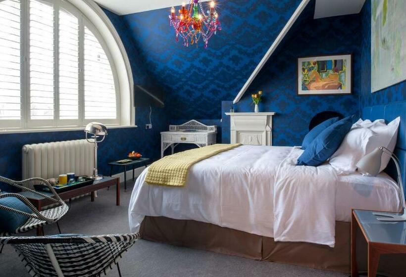 Полулюкс Вид на Сад, River Arts Club