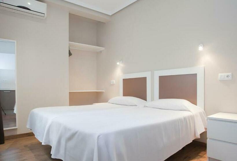 Апартаменты 1 Спальня, Suites You Nickel