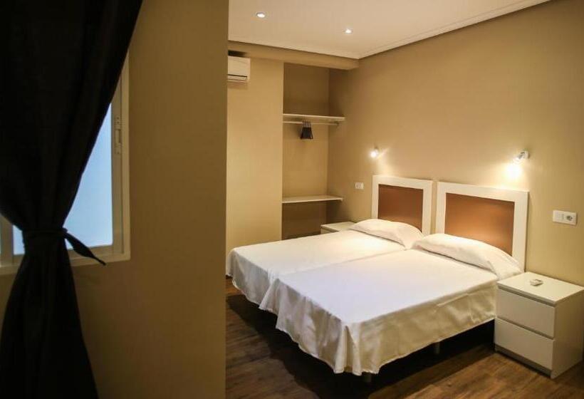 Апартаменты 1 Спальня, Suites You Nickel