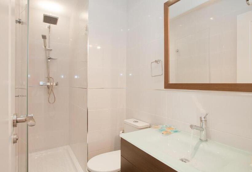 Апартаменты Deluxe 1 Спальня, Suites You Nickel