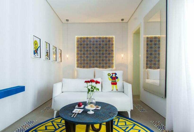 اتاق لوکس, Euphoriad