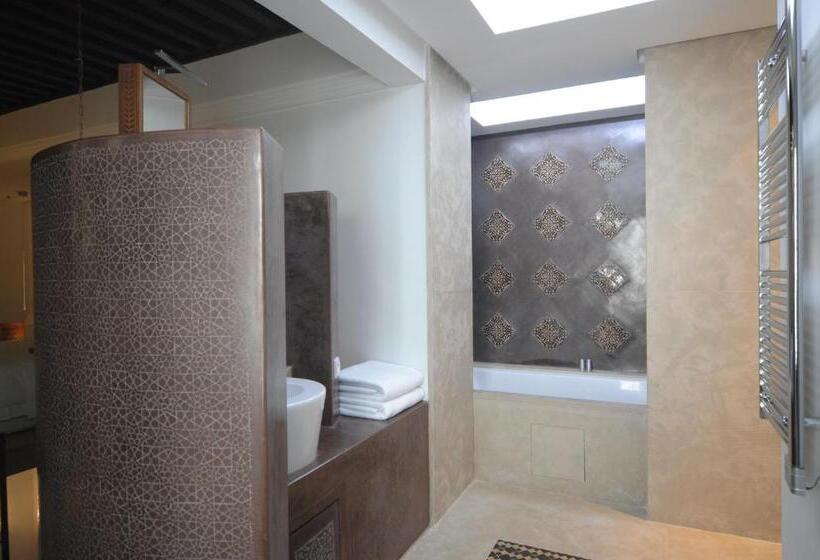 سوییت دوبلکس, Euphoriad