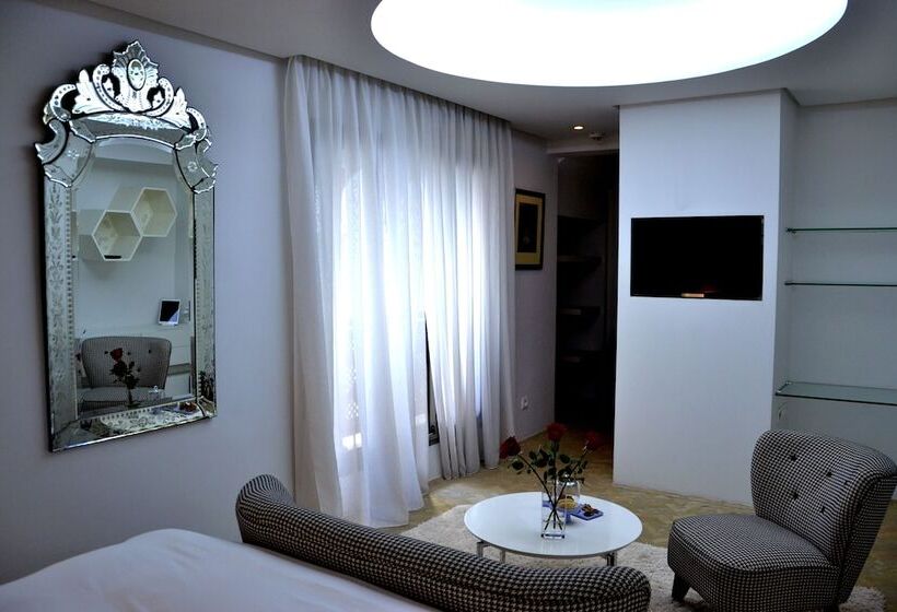 اتاق استاندارد, Euphoriad