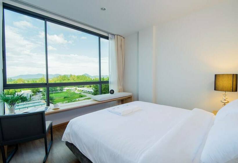 Студия Стандарт, Hill Myna Condotel Official Account