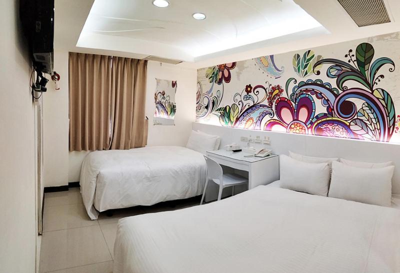 اتاق استاندارد سه نفره, Beethoven Express