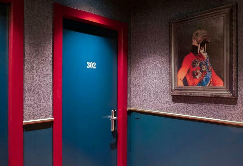 行政房间, Clerici Boutique