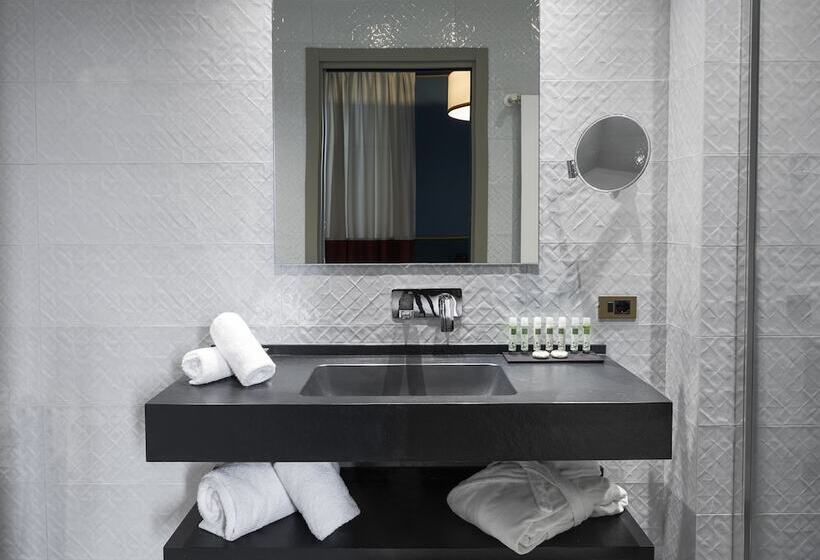 行政房间, Clerici Boutique