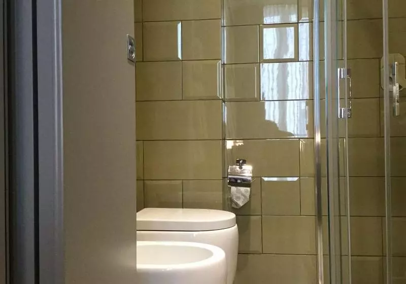 اتاق لوکس, Clerici Boutique