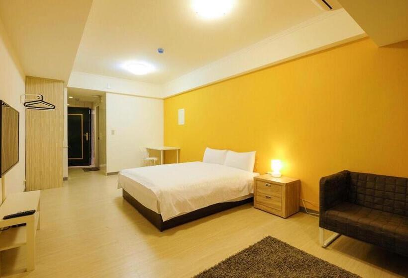 سوئیت سینیور, Sleep Taipei Hotel   Nanya