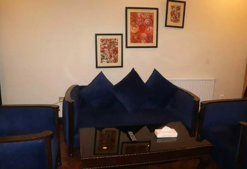 سوییت لوکس, Shangrila Resort Hotel Murree