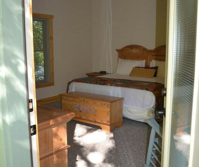 كابينة, The Esmeralda Inn At Lake Lure