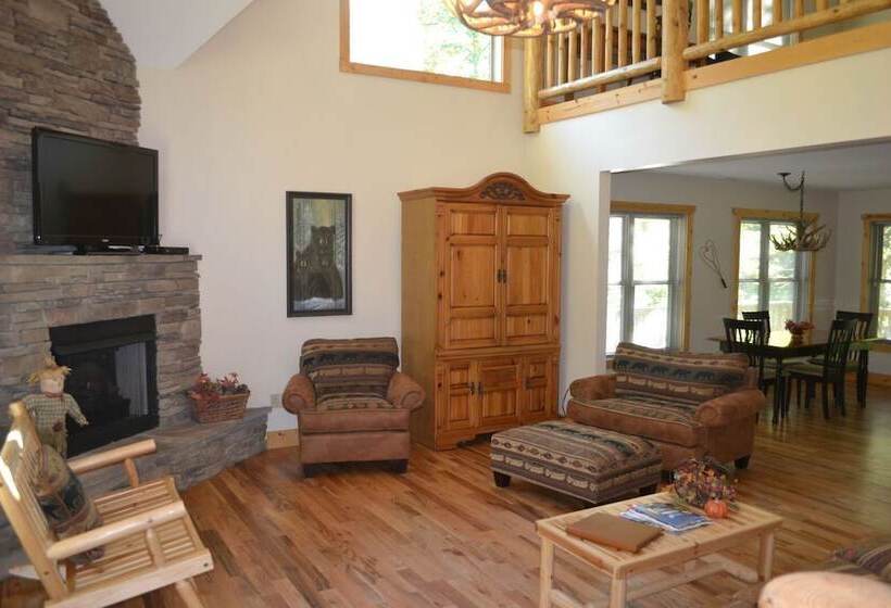 كابينة, The Esmeralda Inn At Lake Lure