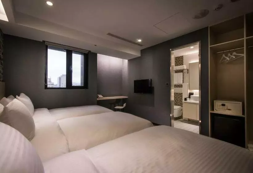 اتاق استاندارد سه نفره, Yi Su Hotel Taipei Ningxia