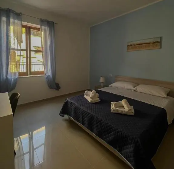 اتاق استاندارد سه نفره, B&b Marco Polo