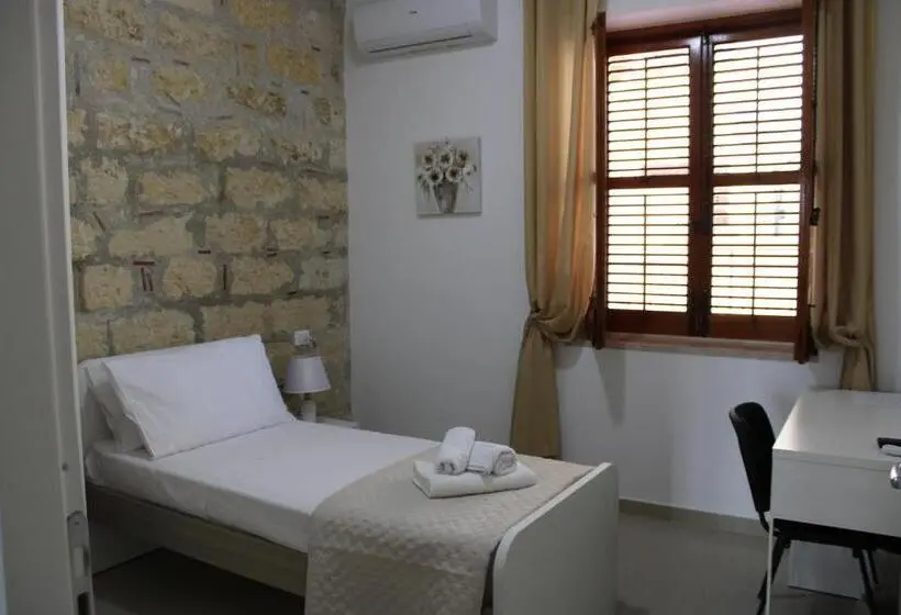 اتاق استاندارد یک نفره, B&b Marco Polo